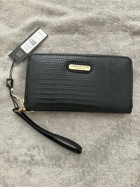 NWT London Fog Black Adalia Lizard Zip Around Wallet
